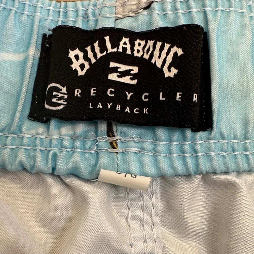 Billabong Men's Shark Print Swim Shorts Size L